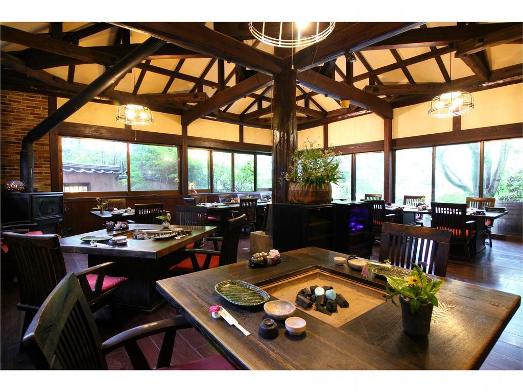 Hotel Aso No Shiki Extérieur photo
